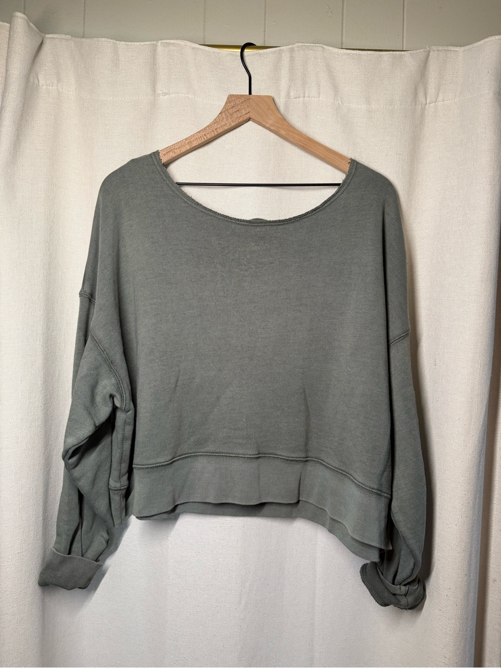 aerie Off the Shoulder Cropped Relaxed Crewneck Sweatshirt in Sage